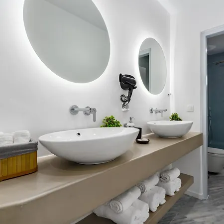 Apartment Oliva Kamari (Santorini)