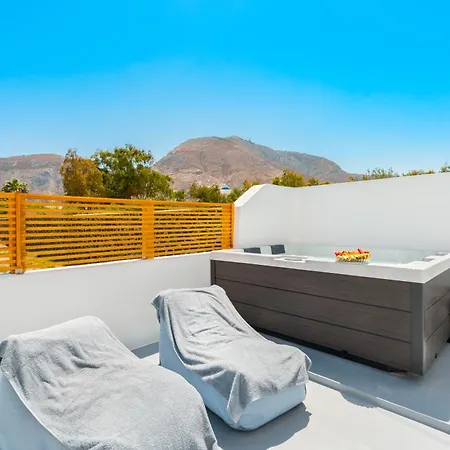 Oliva Santorini *