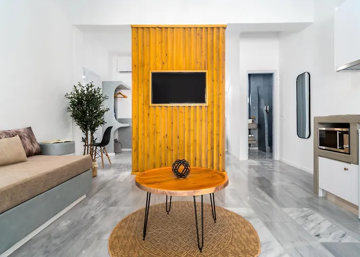 Oliva Santorini * Kamári